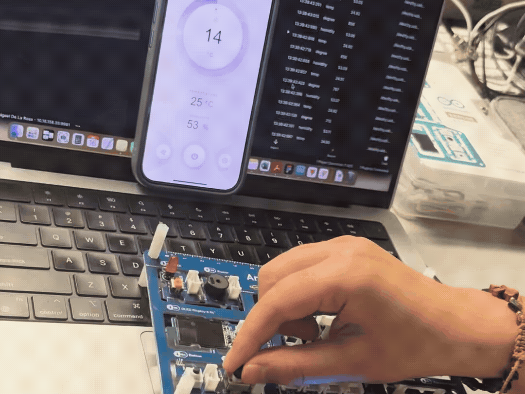 Turning the knob/dial of the potentiometer and watching the dial display on the ProtoPie Player app update in real-time
